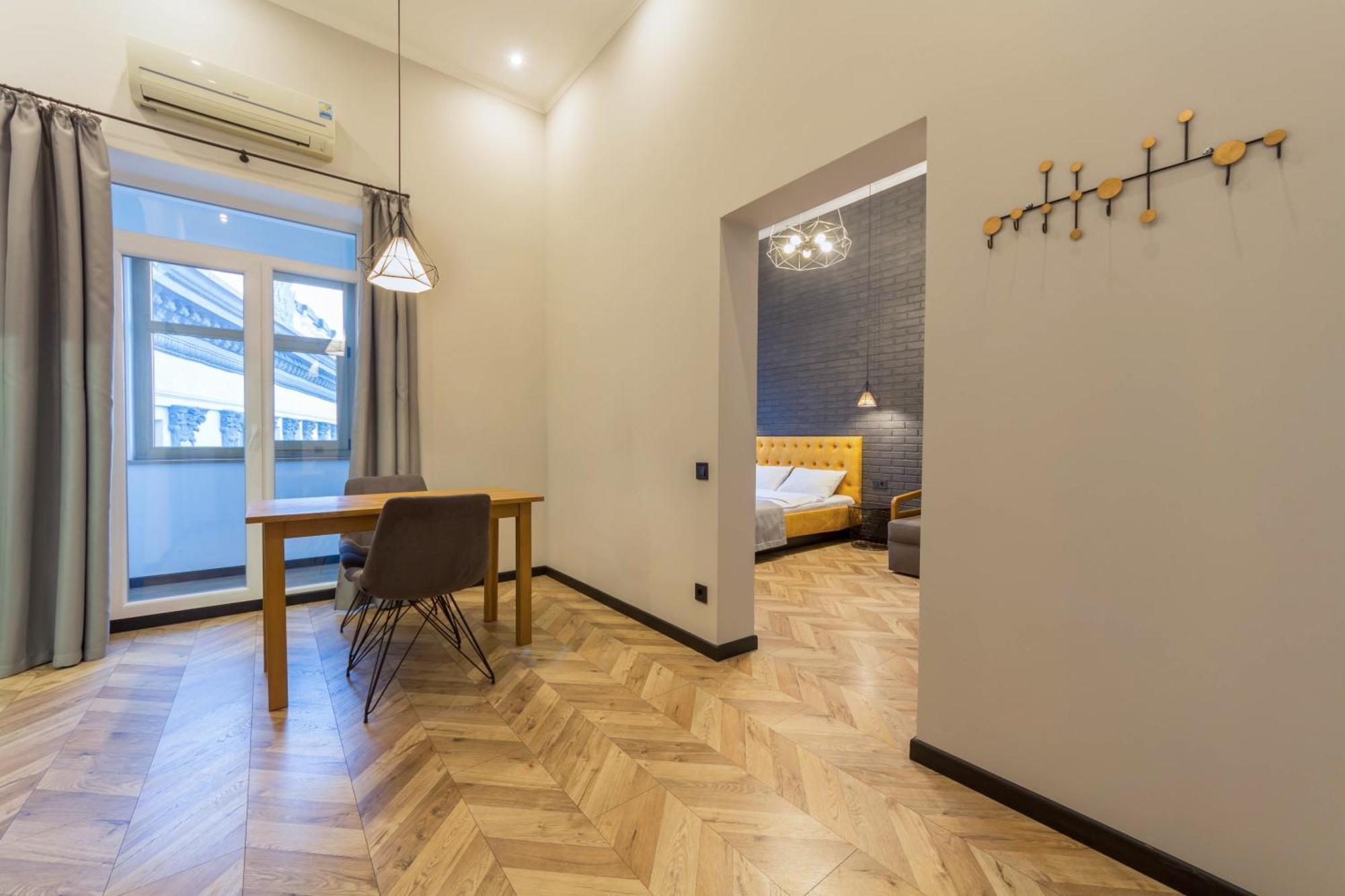 Self Check-In Apartments Kiev Bagian luar foto